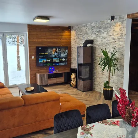 Dominika * Наместово