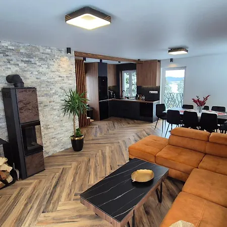 Dominika * Наместово