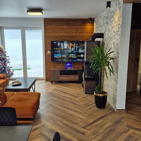 Dominika * Наместово